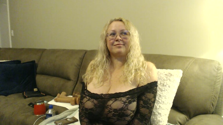 misstish's Streamate show and profile