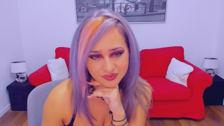 GloriaMelek's Streamate show and profile