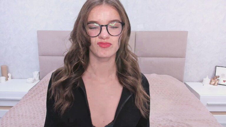 MYasmina's Streamate show and profile