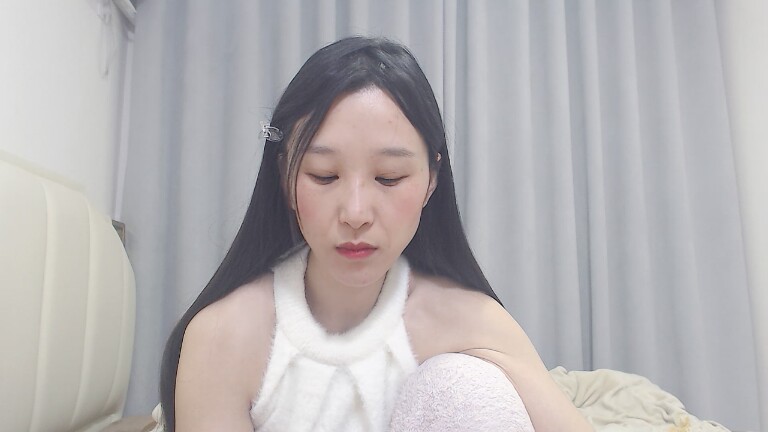 milk_mm's Streamate show and profile