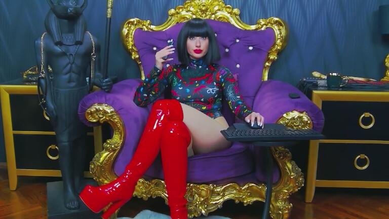 LaraMaeve's Streamate show and profile